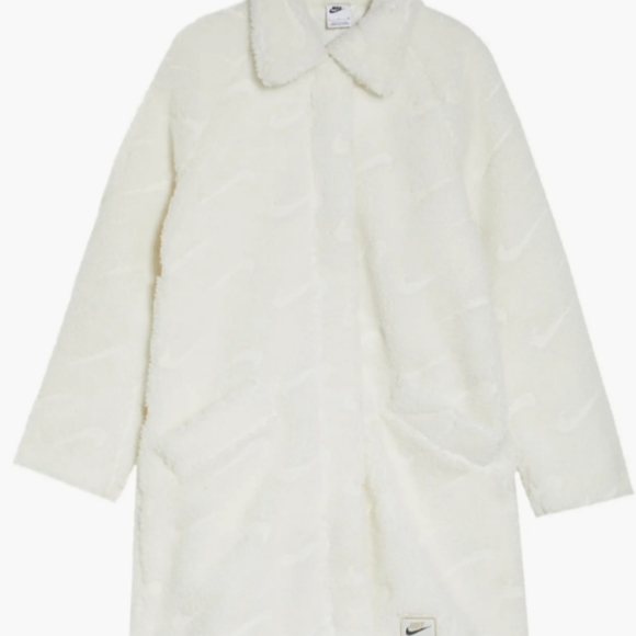 Nike Coat 🤍 - Picture 8 of 8